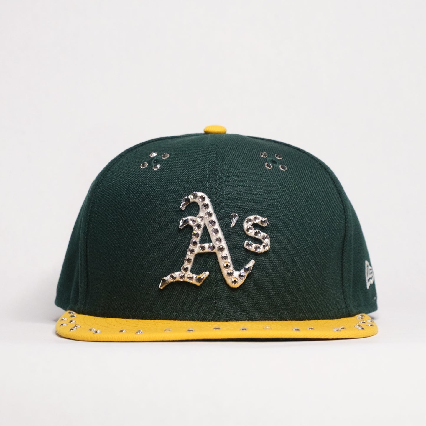 OAK Decorated Fitted