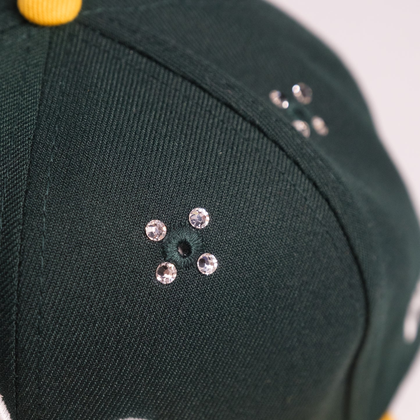 OAK Decorated Fitted